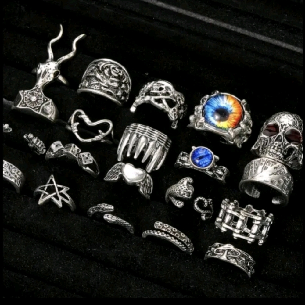 20 Rings Heavy Metal Rocker Style Alt Jewelry Alternative Ring Set - Picture 7 of 7